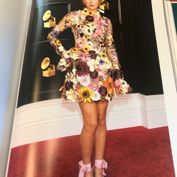 VERY RETRO VERY BOHO EMBROIDERY AND APPLIQUÉ ON FINE NETTING MINI DRESS M NWOT - Picture 7 of 13